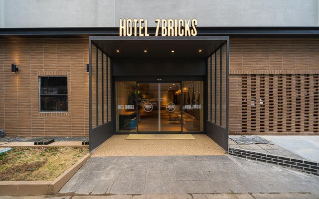 광주 상무 호텔 세븐브릭스(HOTEL 7 BRICKS)
